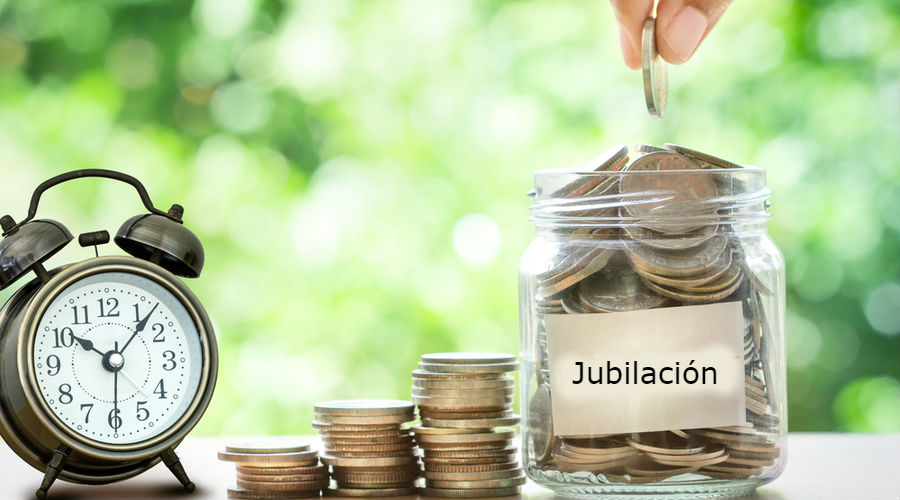 Más de la mitad de los adultos ahorra, pero hasta 36.6% lo hace fuera del sistema financiero, perdiendo rendimientos clave para su&nbsp;futuro